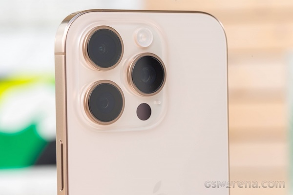 iPhone16 Pro背鏡頭